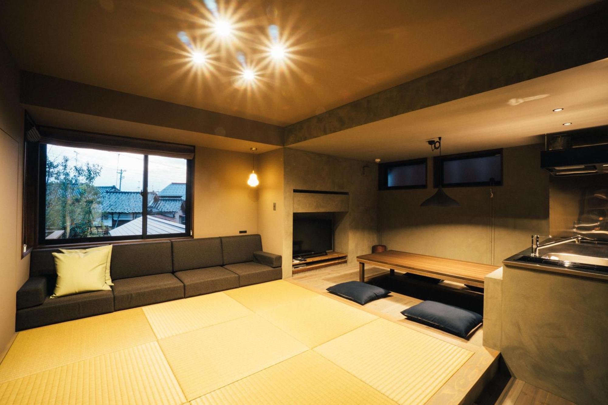 Hotel Bed And Craft Nanto Habitación foto